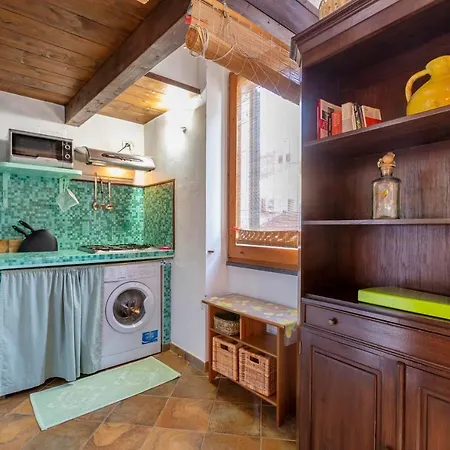 Emerald Attic In Old Town By Sea Alghero