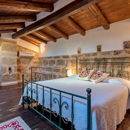 Old Town Charm - Sardinia Apartamento *